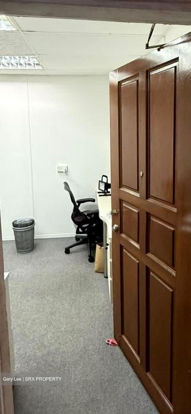 Thong Chai Building (D3), Office #633269651